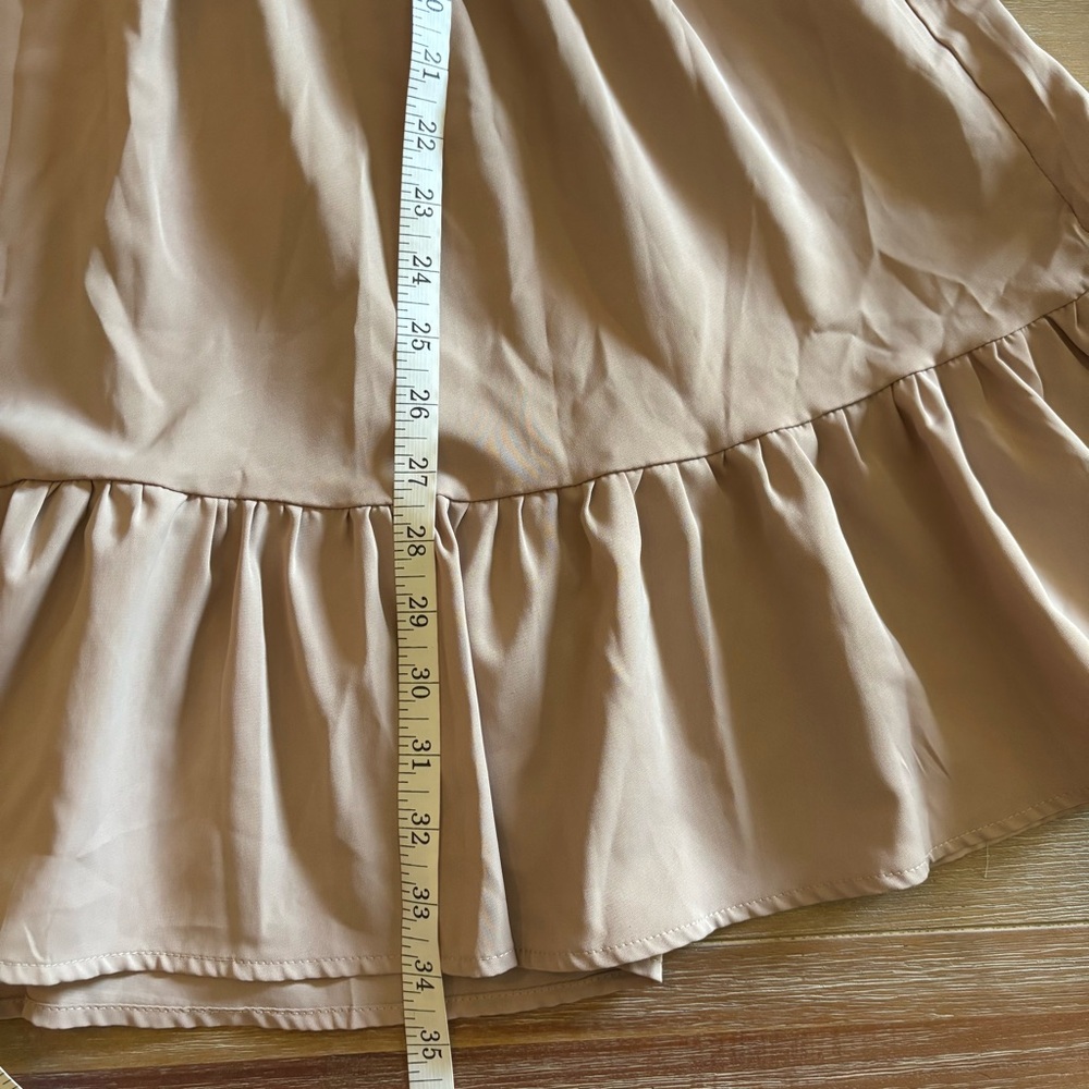 Square Neck Shirred Ruched Bodice Flounce Sleeve Ruffle Hem Dress in Khaki, Med - Picture 6 of 7